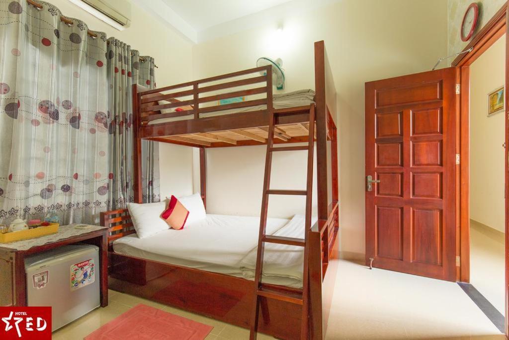 Red Hotel Con Son Island Exterior photo