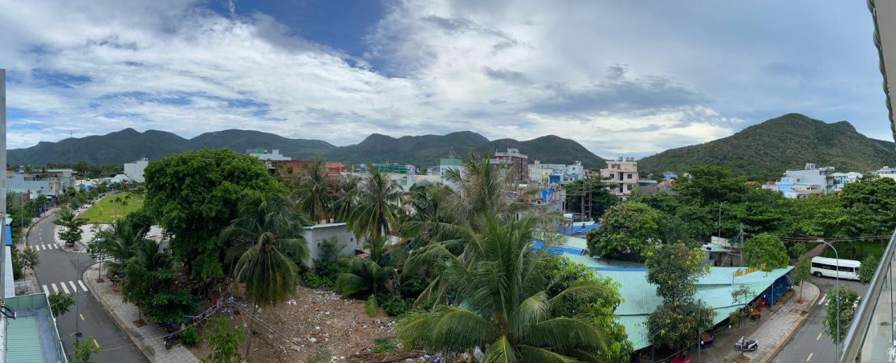 Red Hotel Con Son Island Exterior photo